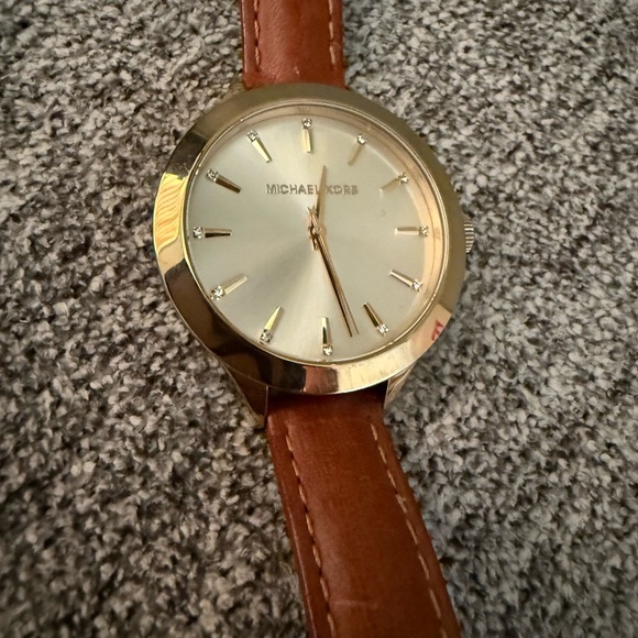Michael Kors Gold and Brown Women\'s Watch main image 5
